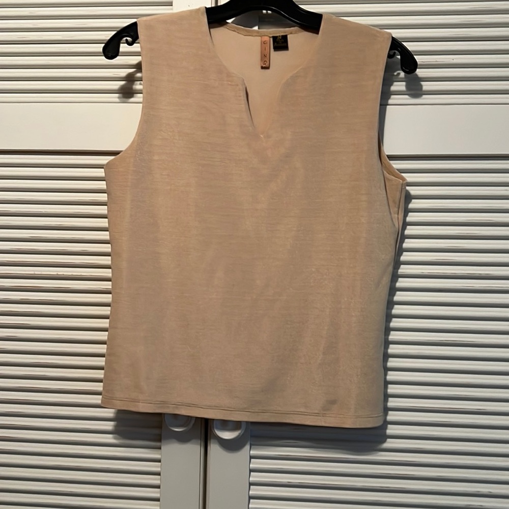 CINQ Sleeveless Top